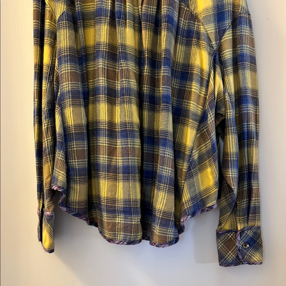 Plaid Button-Up Shirt. EUC - Picture 5 of 5